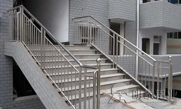 1100優質草莓在线观看用於扶手