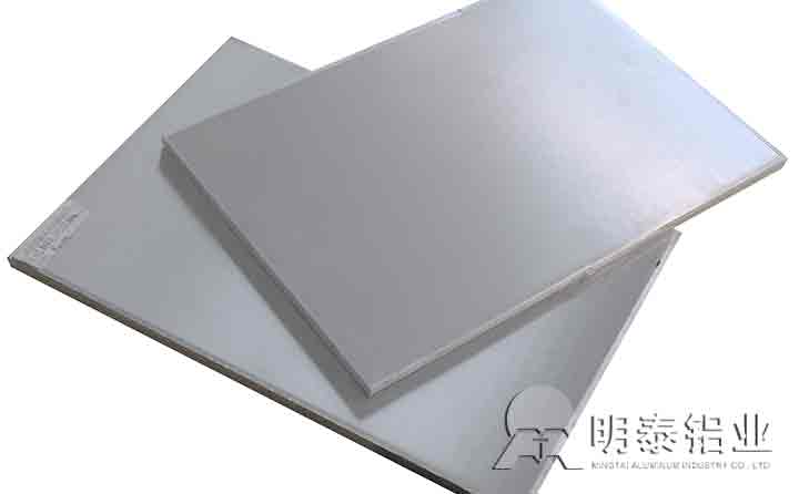 1100草莓在线观看