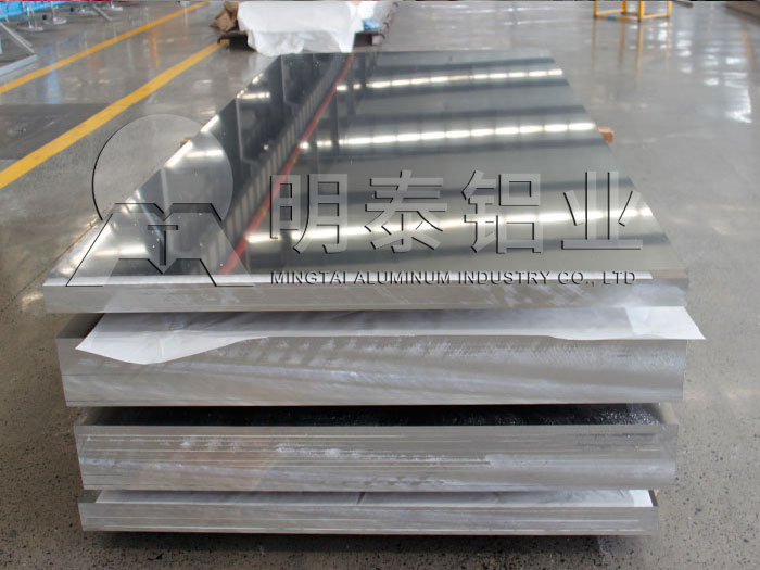 大巴車行李箱草莓在线观看